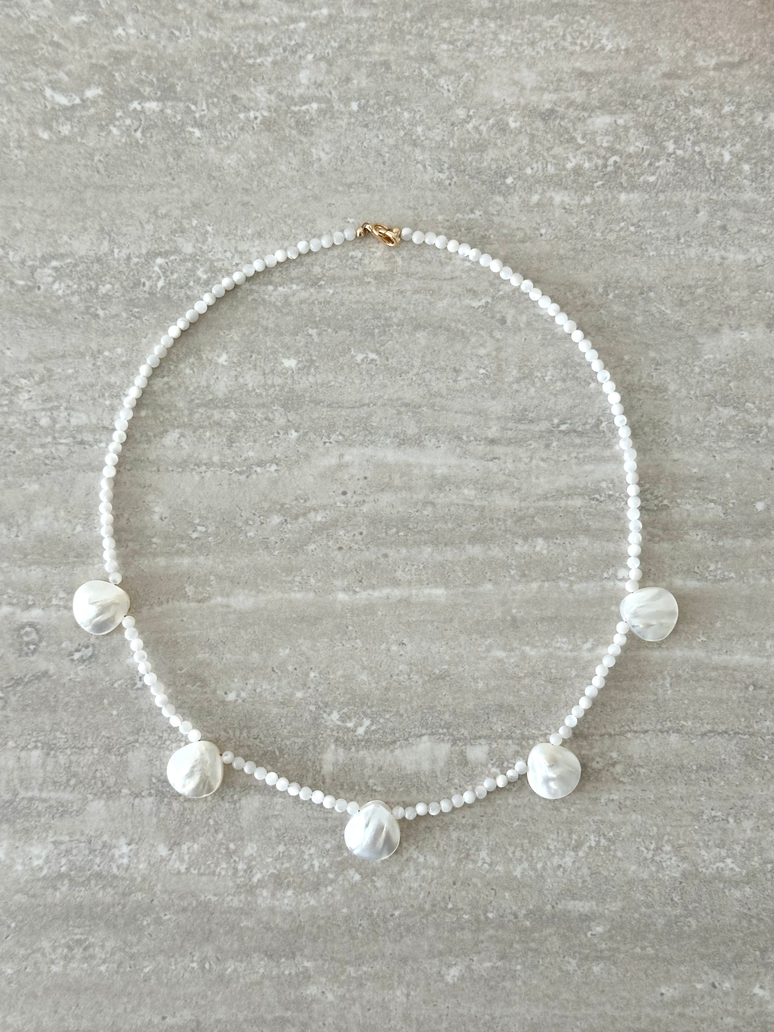 Collier gouttes de nacre