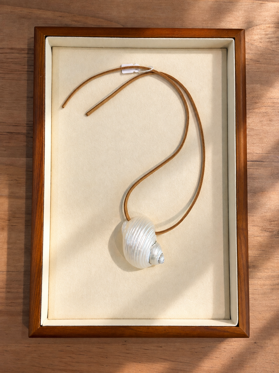 Collier cordon coquillage